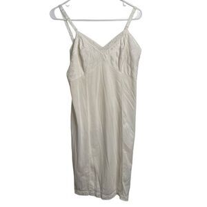 Vintage Sears Womens 36 Average Slip The Doesn't Slip Anti Cling Lace Lingerie